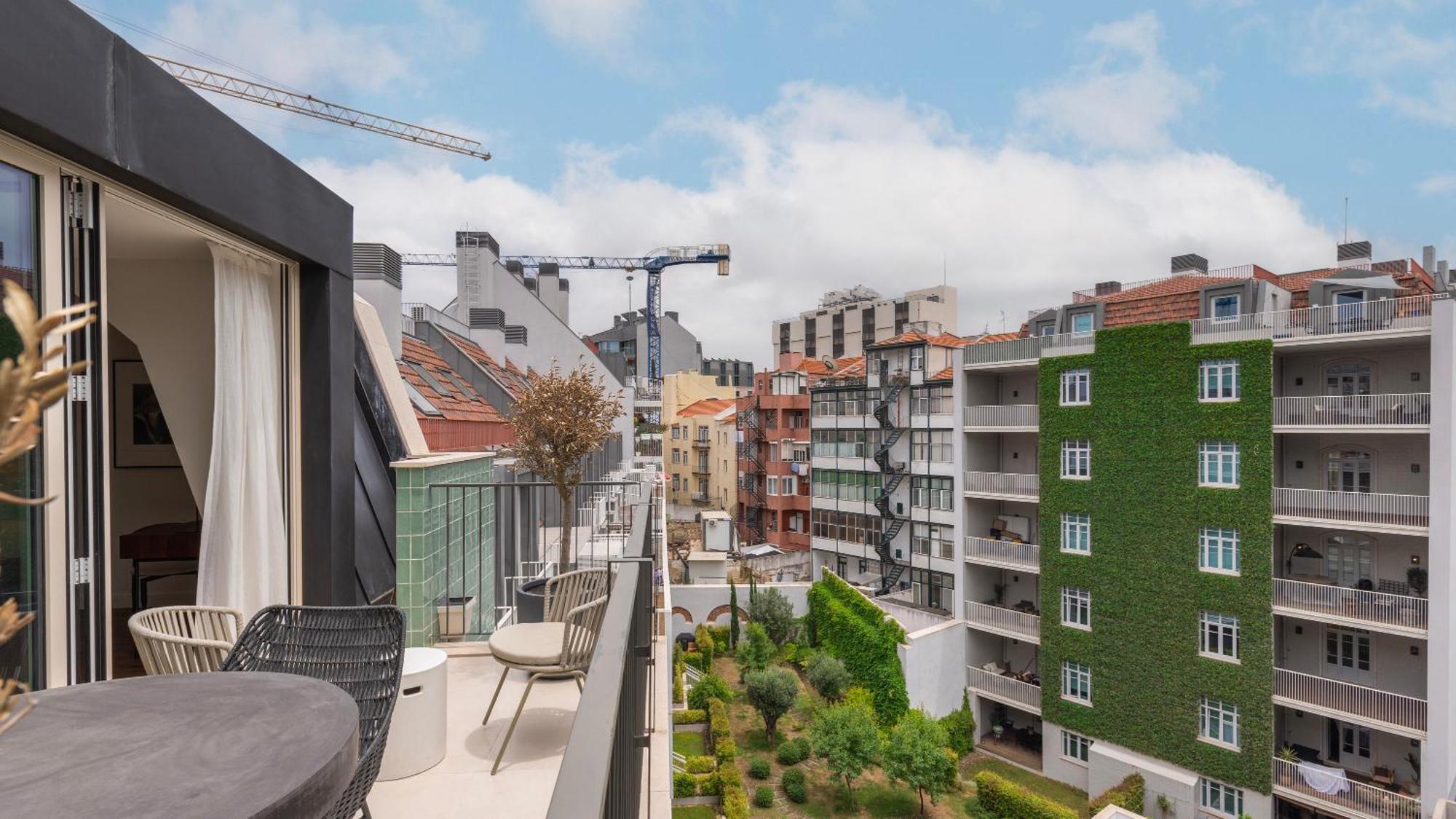 Stunning With Balcony By Lovelystay Lissabon