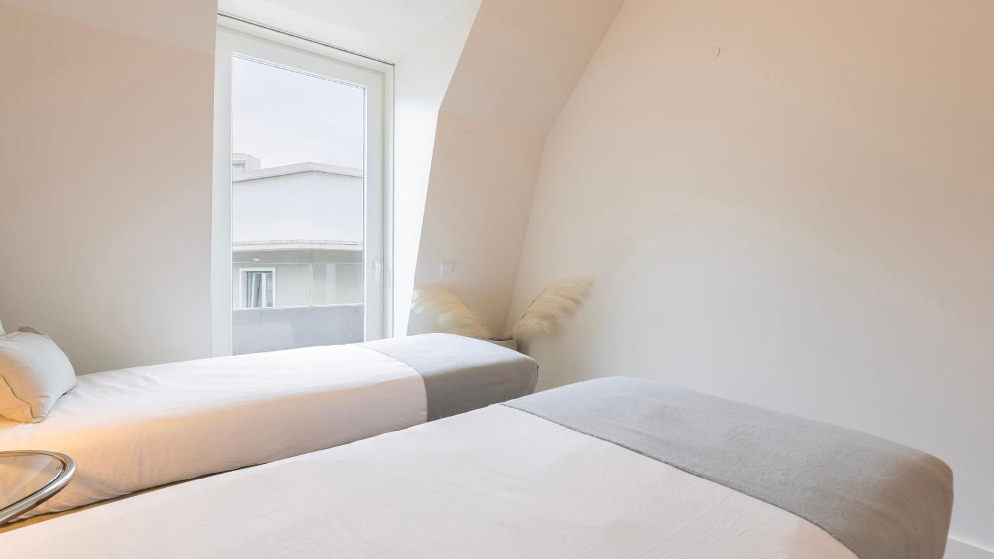 Stunning With Balcony By Lovelystay * Lissabon